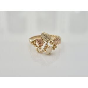 Vintage 10K Gold Opal Black Hills Gold Ring